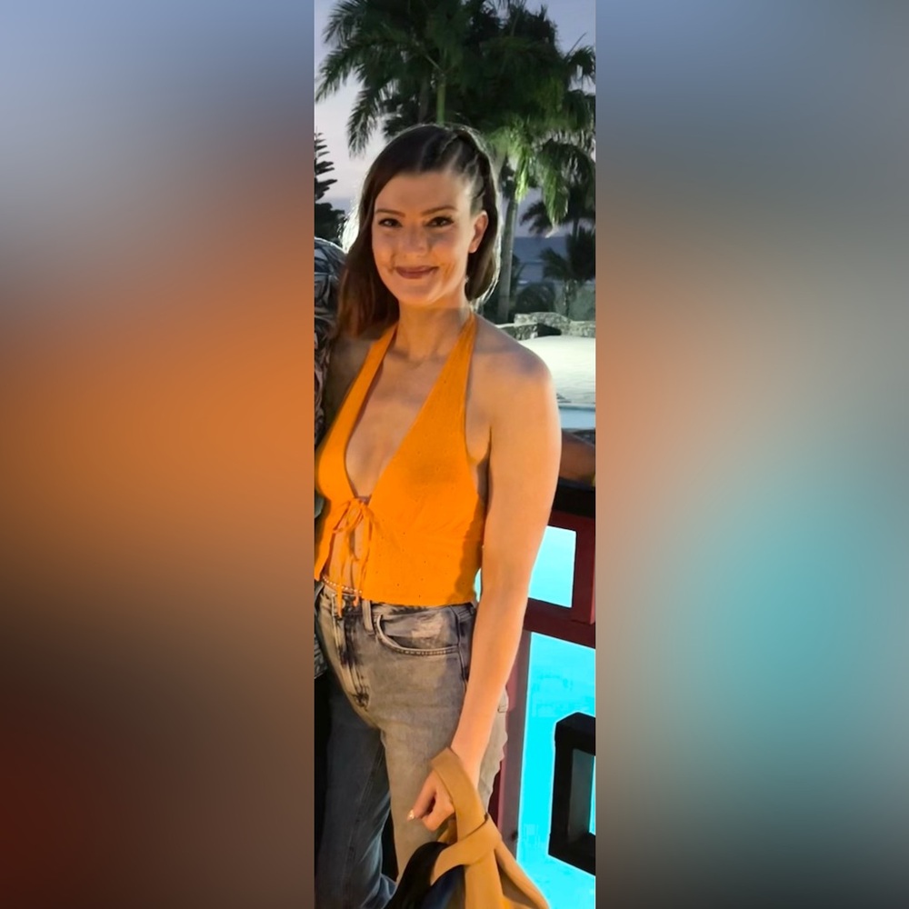 Meet your Posher, Arielle